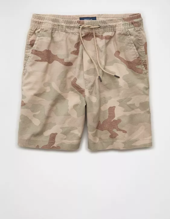 Man wearing AE 7 inch Lived-In Trekker Shorts with casual summer streetwear outfit styling